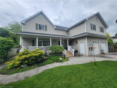 388 MCKELLAR STREET, Strathroy, Ontario N7G 2Y5, Canada