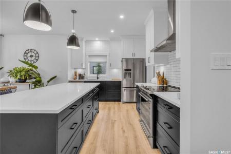 3518 GREEN CREEK ROAD, Regina, Saskatchewan S4V 3H3, Canada