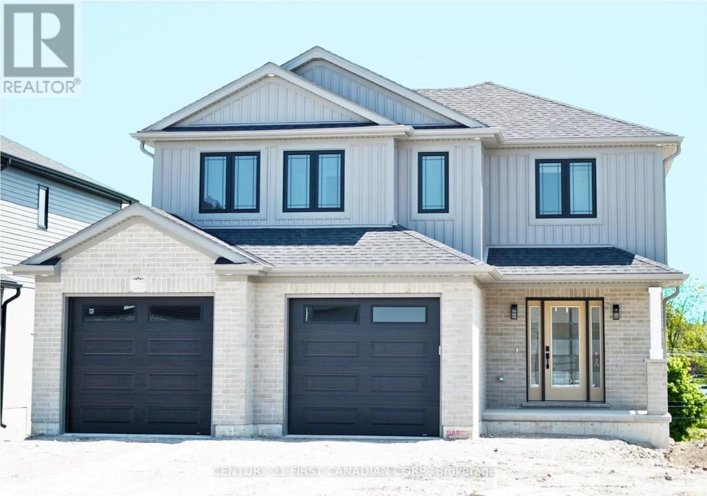 666 KETTER WAY, Plympton-wyoming (plympton Wyoming), Ontario N0N 1T0, Canada
