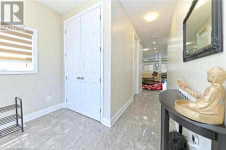 6 WILDFLOWER STREET, Kitchener, Ontario N2P 0E7, Kanada