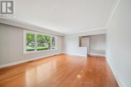 99 KITCHENER ROAD, Toronto (west Hill), Ontario M1E 2X8, Canadá