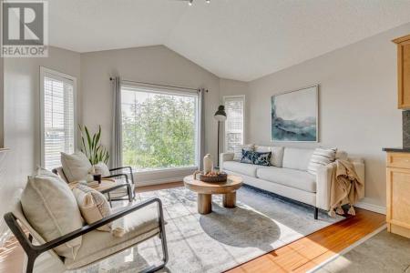47 CIMARRON GROVE CLOSE, Okotoks, アルバータ T1S 2L7, カナダ