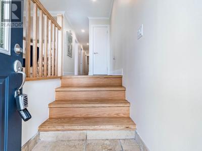 237 HIGHRIDGE AVENUE, Hamilton (riverdale), Ontario L8E 3P6, Canada