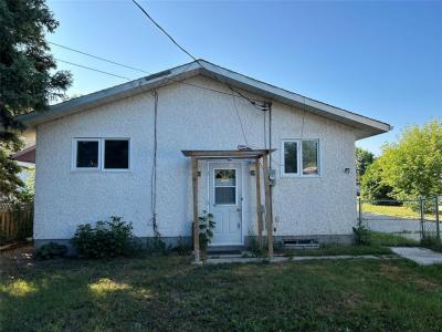 1 POPLAR STREET, Pine Falls, Manitoba R0E 1M0, Canadá