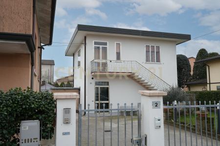 Via Monte Carega, Cerea, Veneto 37053, Italia