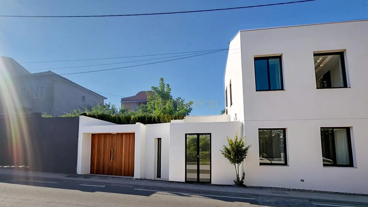 Gondomar, Porto 4435-082, Portugal