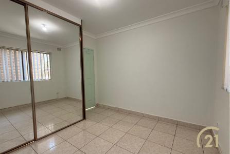 2/5 Lackey Street, Fairfield, NSW 2165, Úc