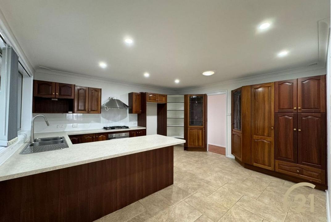 19 Cherrybrook Road, Lansvale, NSW 2166, 오스트레일리아