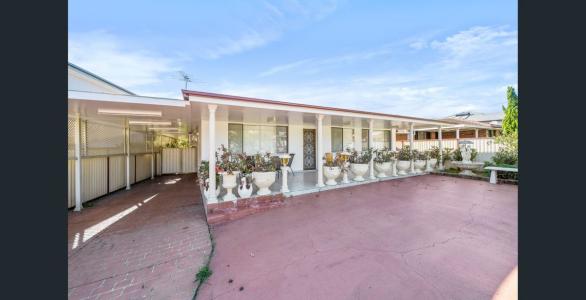 11 Shawnee Street, Greenfield Park, NSW 2176, Australia