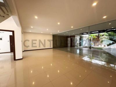 Condominio La Colina, avenida Banzer 8vo. anillo , Norte, Santa Cruz 00001, ボリビア