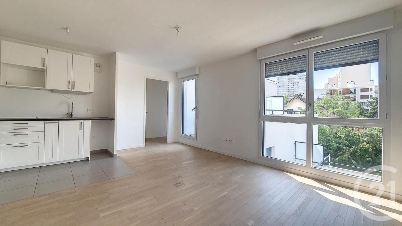 Colombes, Île-de-France 92700, アキタン