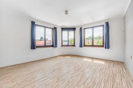 Školní náměstí, Lomnice Nad Popelkou, Semily 51251, チェコ共和国