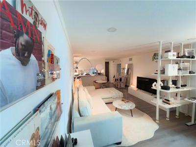 532 N Rossmore Av , 102, Los Angeles, California 90004
