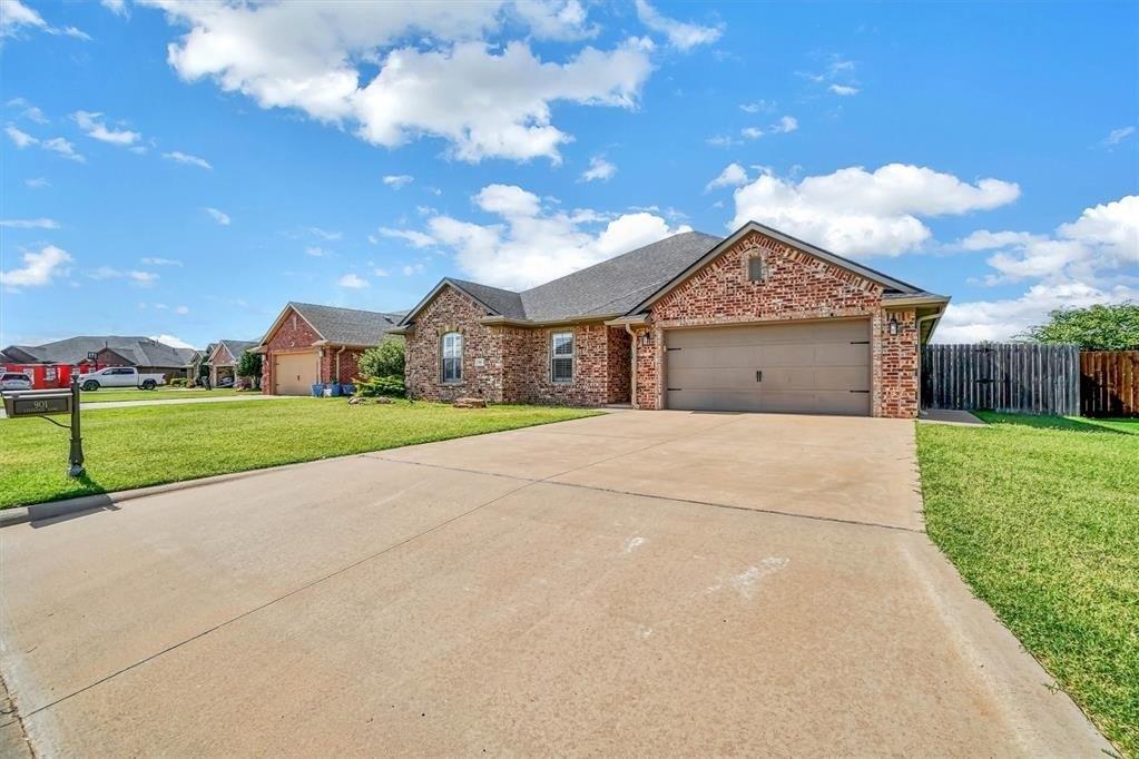 901 Stephanie Lane, Altus, Oklahoma 73521, USA