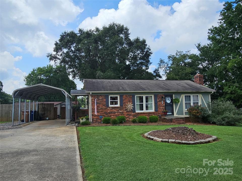 818 S Laurel Street, Lincolnton, شمال كارولينا 28092, الولايات المتحدة
