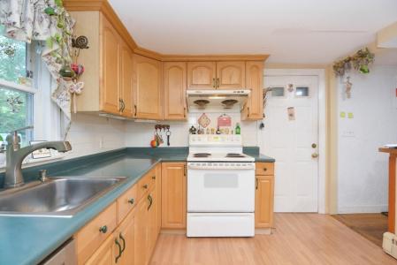 1242 Bay Rd, Stoughton, Massachusetts 02072, Estados Unidos