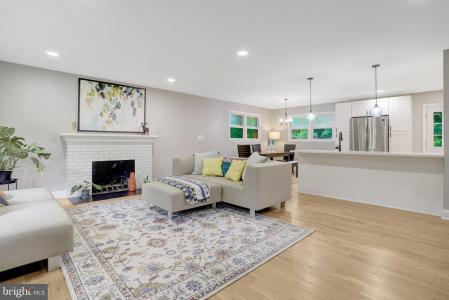 5418 Inverchapel Road, Springfield, Virginia 22151, USA