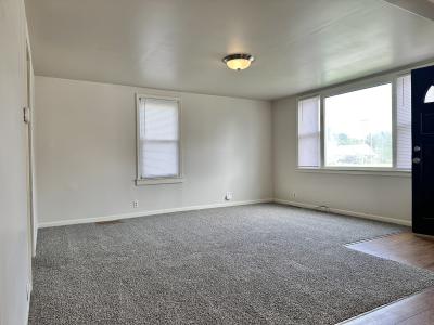 310 E 17th St, Trenton, Missouri 64683, USA