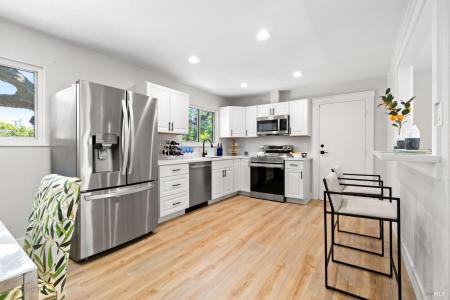 7449 Adrian Dr, Rohnert Park, California 94928