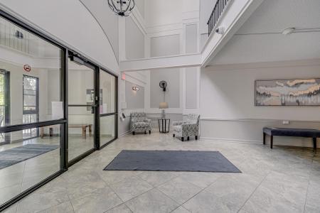 10521 Cedar Lake Road , 208, Minnetonka, Minnesota 55305, USA