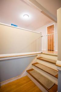 7 Greenbrier Road, West Warwick, רוד איילנד 02893, ארצות הברית של אמריקה