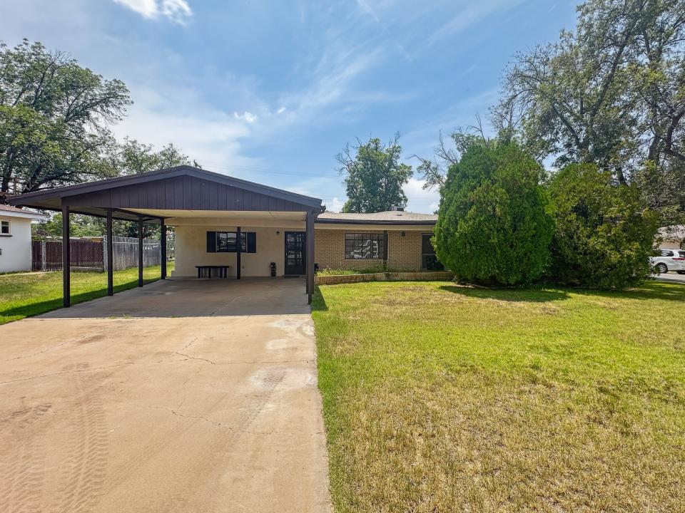 1307 Country Club Circle, Carlsbad, New Messico 88220, Stati Uniti