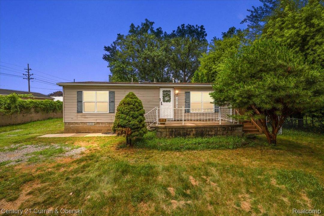 20795 Orchard Lake Road, Farmington Hills, ミシガン 48336, アメリカ合衆国