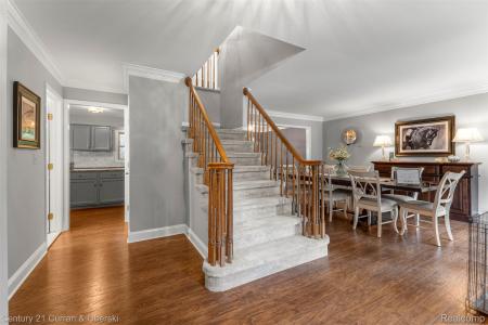 49238 Plum Tree Drive, Plymouth, Michigan 48170, Estados Unidos