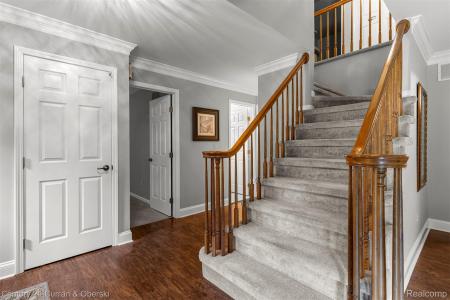 49238 Plum Tree Drive, Plymouth, Michigan 48170, Estados Unidos