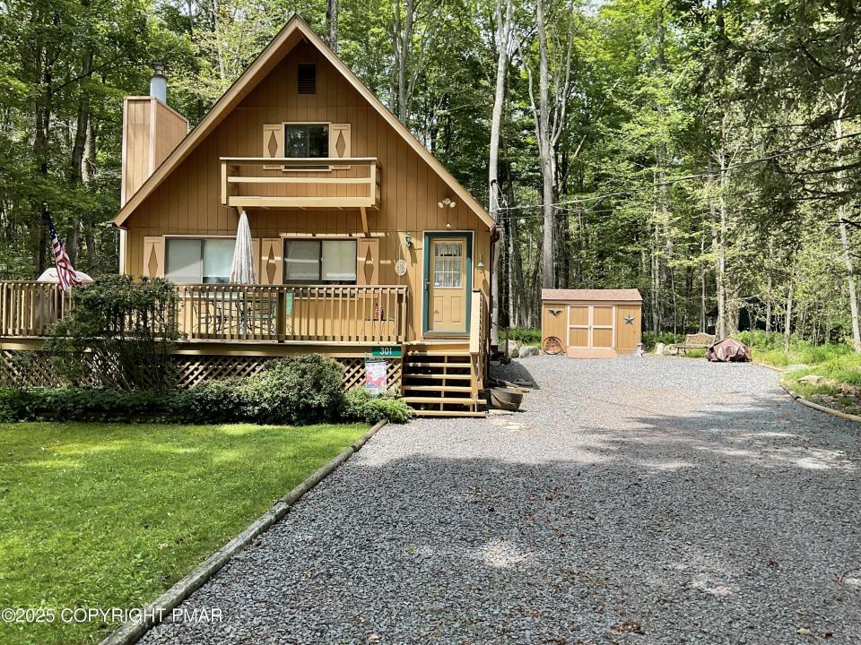 301 Maxatawny Drive, Pocono Lake, Pennsylvania 18347