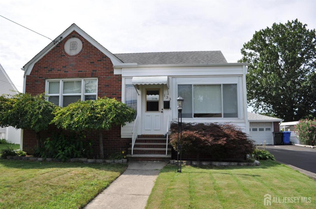 133 Howard St, Hopelawn, New Jersey 08861, HOA KỲ