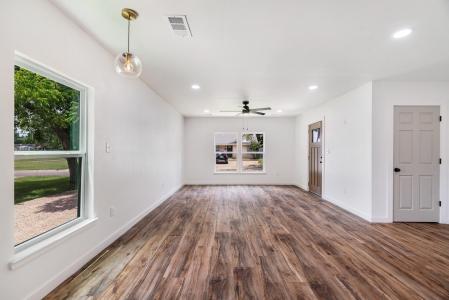 2540 E Price, Paris, Texas 75460, États-Unis