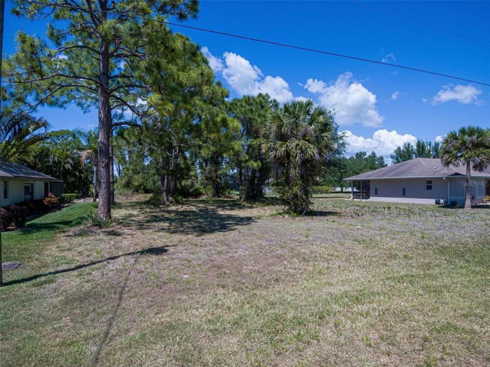 69 White Marsh Lane, Rotonda West, Florida 33947