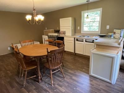 2104 Tick Ridge Rd., Hawesville, Kentucky 42348, USA