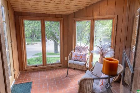 2508 Apache Court, Sioux City, Iowa 51104