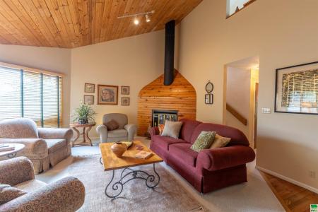2508 Apache Court, Sioux City, Iowa 51104