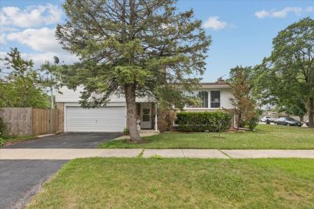 8953 Neenah Avenue, Morton Grove, Illinois 60053, USA
