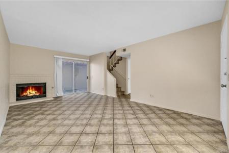 1077 Santo Antonio Dr. #39, Colton, 加利福尼亚州 92324, 美国