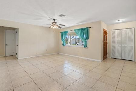 2587 60th Ave. S., St. Petersburg, フロリダ 33712, アメリカ合衆国