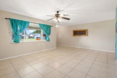 2587 60th Ave. S., St. Petersburg, フロリダ 33712, アメリカ合衆国