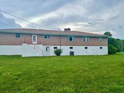 7088 BAPTIST VALLEY ROAD, North Tazewell, Virginia 24630, USA
