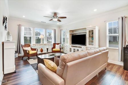 100 Ivory Lane, Raleigh, North Carolina 27610, Stati Uniti