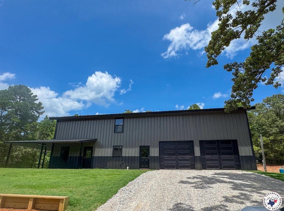 21 County Road 4449, Bivins, Texas 75555, Estados Unidos