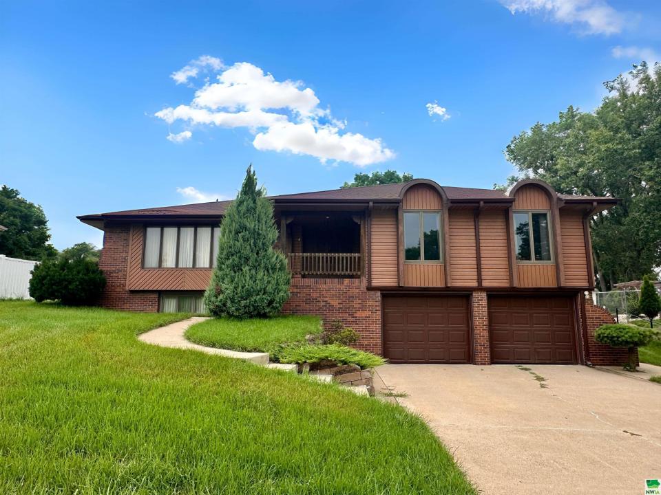 4130 Natalia Way, Sioux City, Iowa 51106