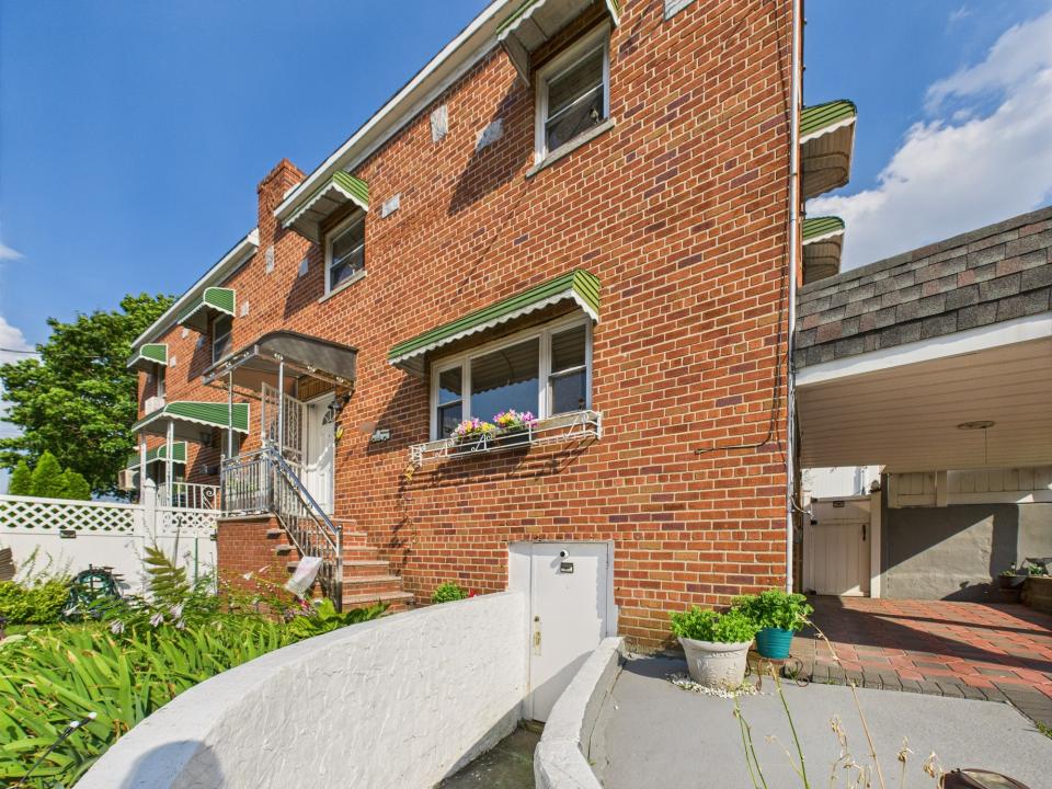 2866 Dewey Ave., Bronx, 纽约州 10465, 美国