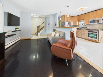 2866 Dewey Ave., Bronx, 纽约州 10465, 美国