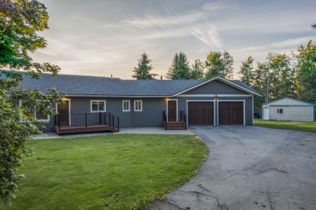 7077 Funkhouser St, Bonners Ferry, Idaho 83805, États-Unis