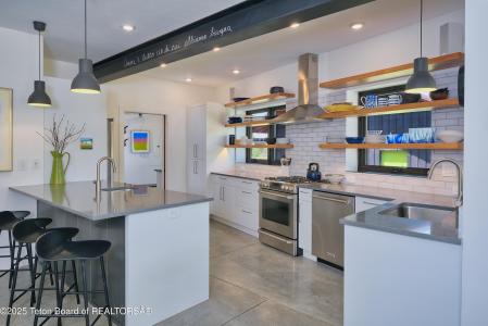 330 MOUNTAINSIDE Boulevard, Victor, Идаго 83455, Соединенные Штаты