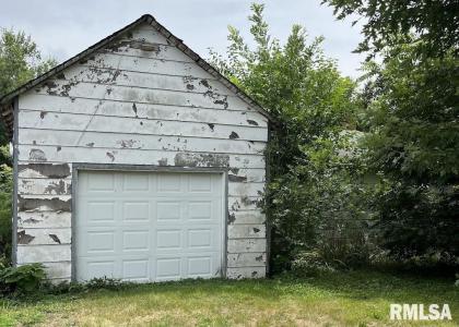 506 W MCLEAN Street, Colchester, Illinois 62326, HOA KỲ