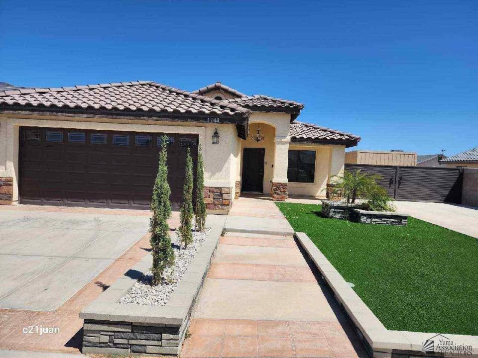3988 E HOYOS ST, San Luis, アリゾナ 85336, アメリカ合衆国